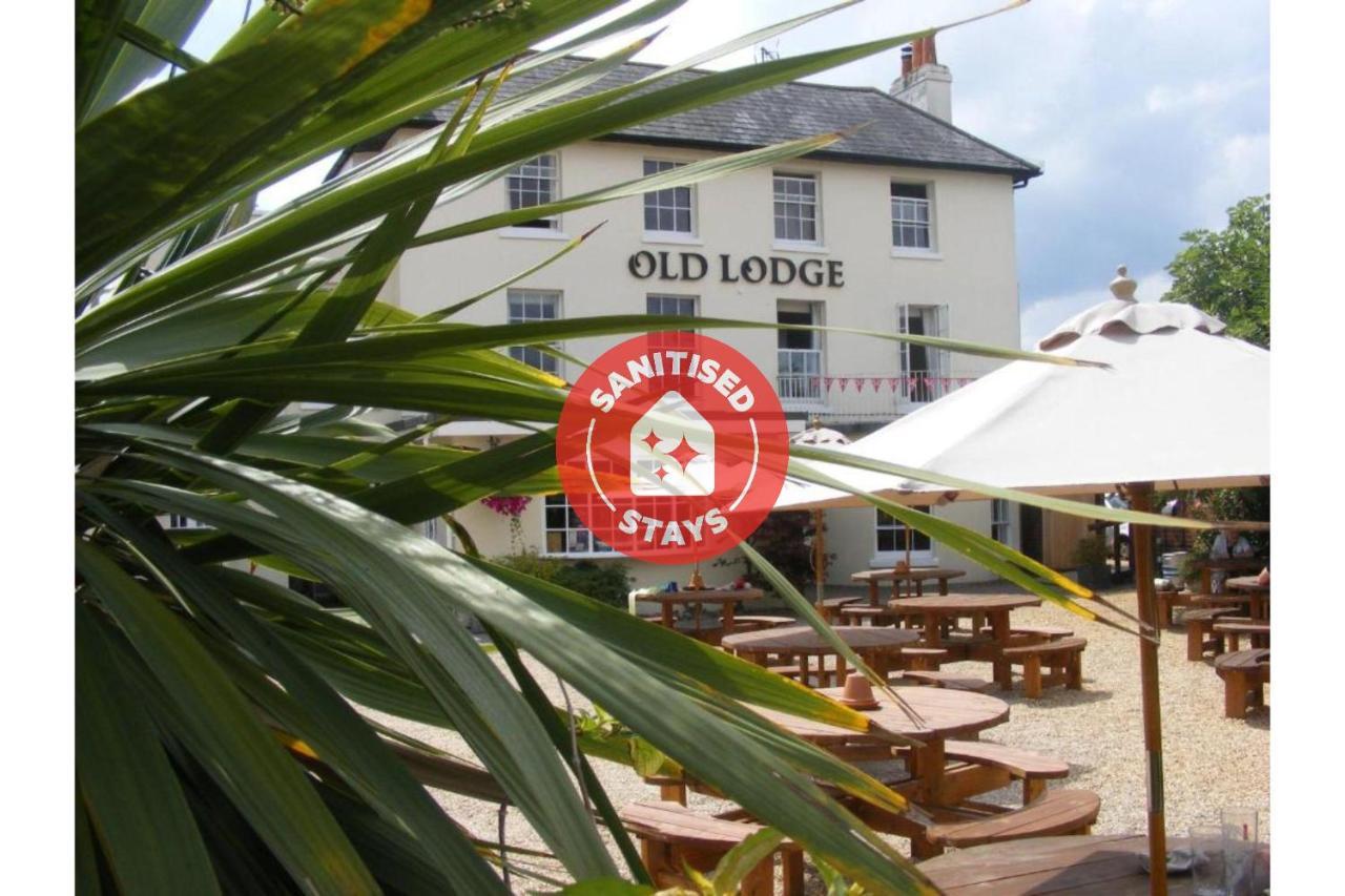 The Old Lodge Gosport Exterior foto
